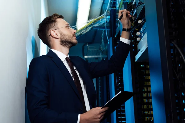 How Network Infrastructure Powers Small Businesses to New Heights