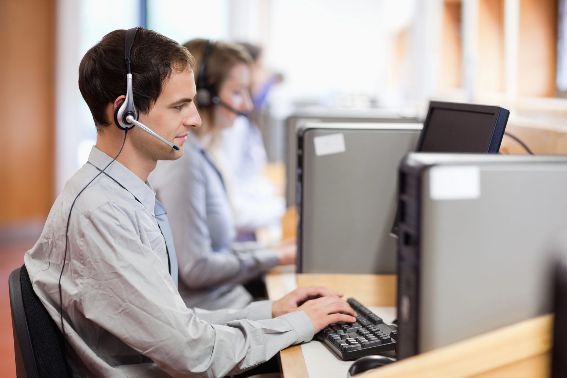 IT Support vs. IT Operations IT Support vs. IT Operations